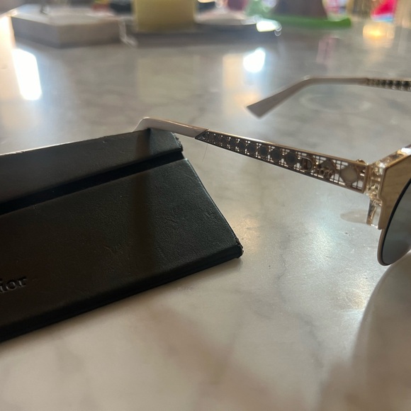Dior sunglasses - Picture 3 of 4